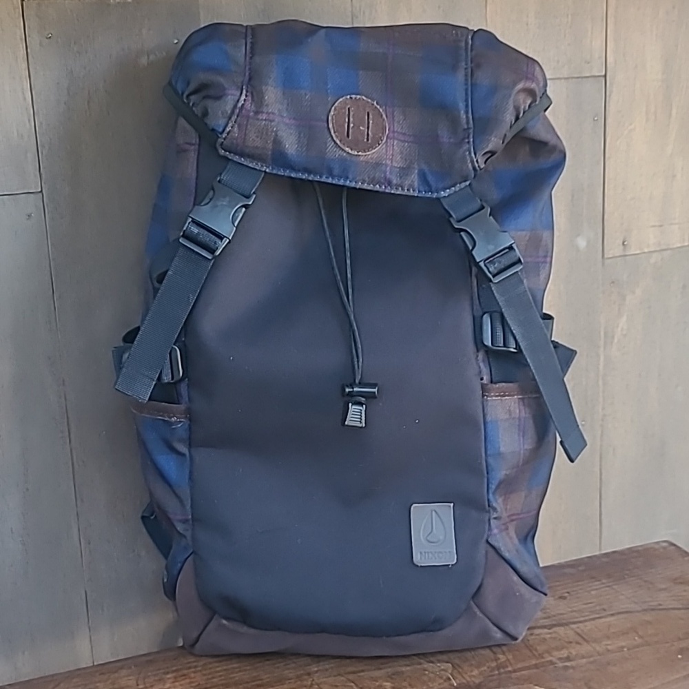 EUC Nixon Trail Backpack II Blue/Grey Plaid Travel/Hiking Bag Men/Women